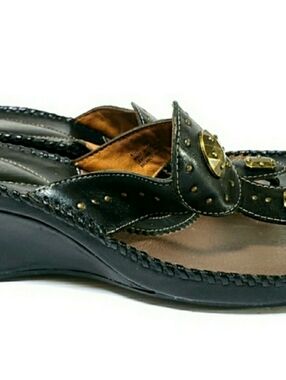 Clarks Leather Slipon Thong Wedge Heel Sandals